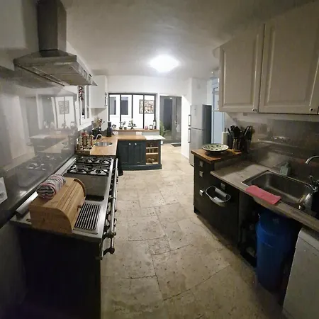 Проживание в семье La Mouline Grolejac